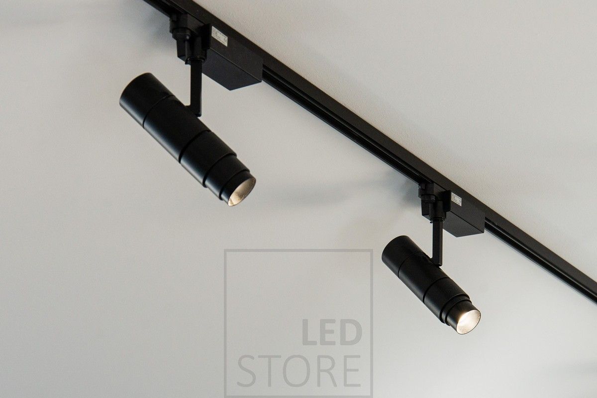Led kiskovalaisimet muokattavalla valon avautumiskulmalla. FOKUS spotti sopii sekä koteihin että julkisiin tiloihin. Ledstore.fi
